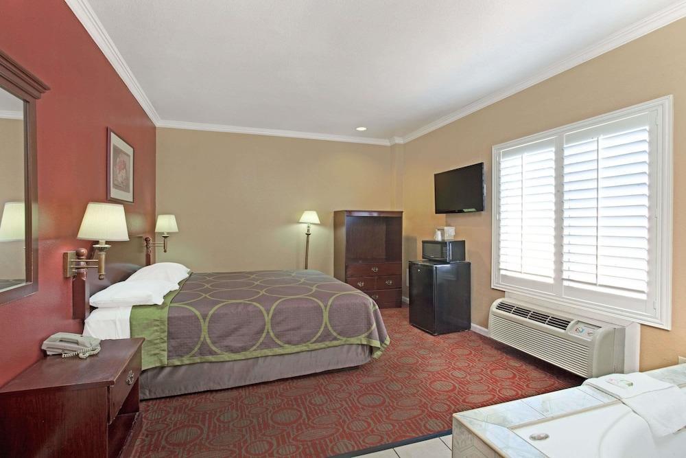 Мотель Super 8 By Wyndham North Hollywood Лос-Анджелес Экстерьер фото